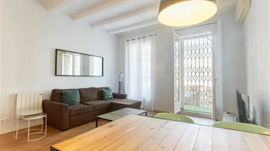 Apartments in Barcelona Eixample - photo 2