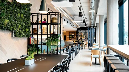 Apartments in Frankfurt Süd - photo 4