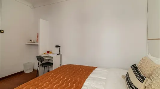 Rooms in Barcelona Ciutat Vella - photo 4