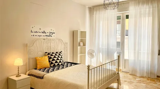Rooms in Florence - photo 3