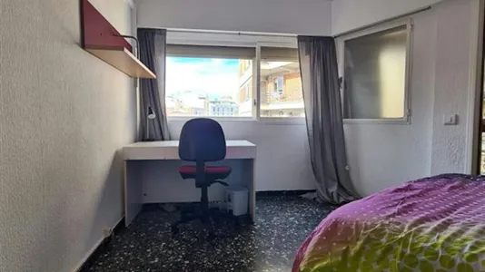 Rooms in Valencia Extramurs - photo 7