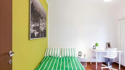 Room for rent in Milano Zona 5 - Vigentino, Chiaravalle, Gratosoglio, Milan