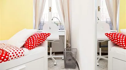 Room for rent in Milano Zona 9 - Porta Garibaldi, Niguarda, Milan