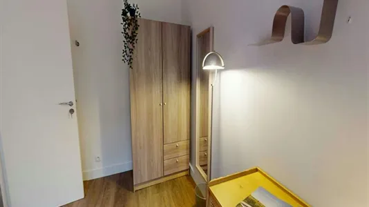 Rooms in Paris 8ème arrondissement - photo 6