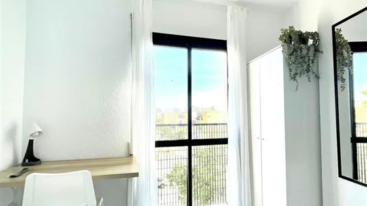 Rooms in Málaga - photo 6