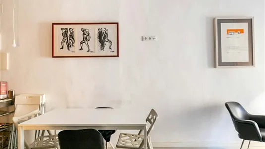 Apartments in Barcelona Ciutat Vella - photo 6