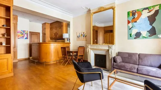 Apartments in Paris 8ème arrondissement - photo 2