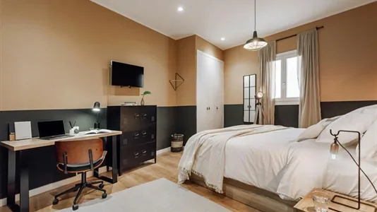 Rooms in Barcelona Eixample - photo 1
