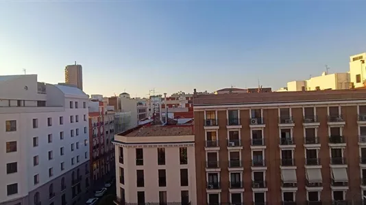 Rooms in Madrid Retiro - photo 10