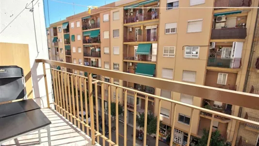 Rooms in el Camí de Vera - photo 8