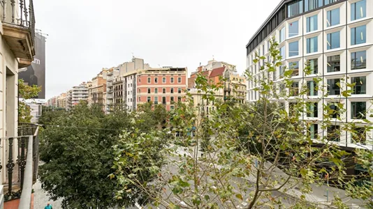 Apartments in Barcelona Eixample - photo 5