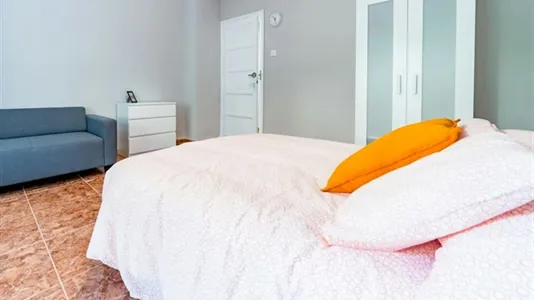 Rooms in Valencia Extramurs - photo 4