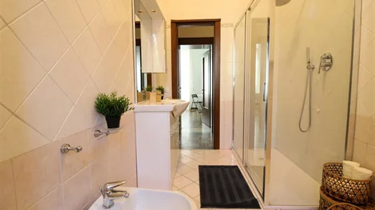 Rooms in Brescia - photo 10