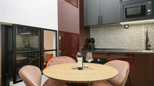 Apartments in Madrid Chamberí - photo 2