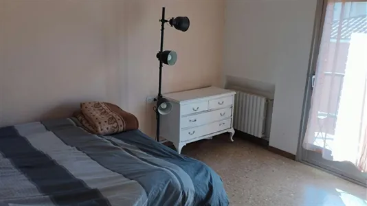 Rooms in El Prat de Llobregat - photo 9