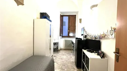 Room for rent in Siena, Toscana