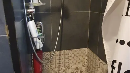 Rooms in Barcelona Eixample - photo 9