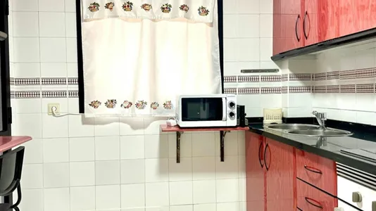 Rooms in Málaga - photo 10