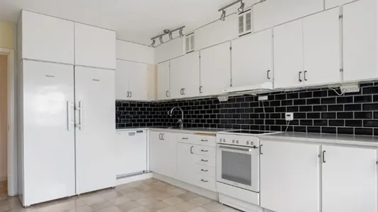 Apartments in Solna - photo 3