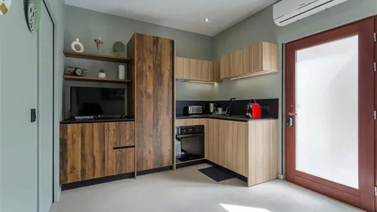 Apartments in Lyon - photo 2