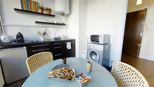 Apartments in Lyon - photo 5