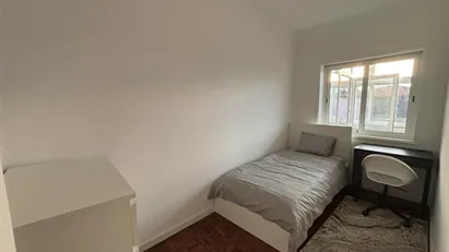 Room for rent in Porto (Distrito)