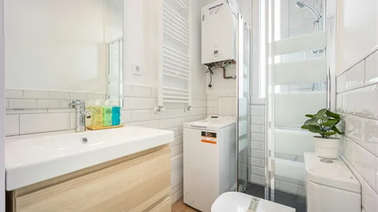 Rooms in Madrid Centro - photo 8