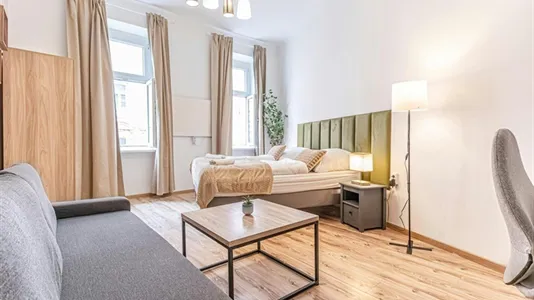 Houses in Wien Rudolfsheim-Fünfhaus - photo 1