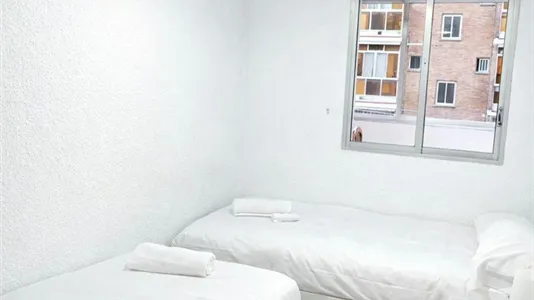 Houses in Madrid Puente de Vallecas - photo 5