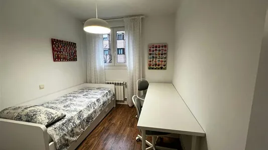 Rooms in Madrid Ciudad Lineal - photo 3