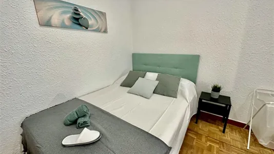 Rooms in Zaragoza - photo 2