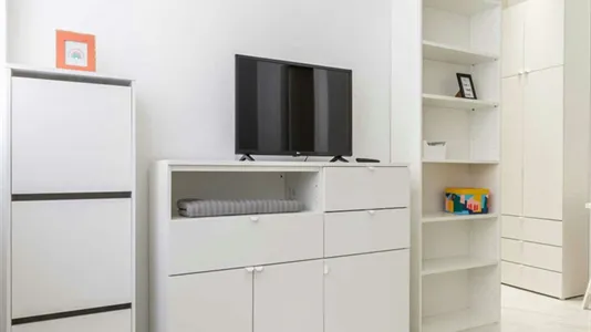 Rooms in Milano Zona 5 - Vigentino, Chiaravalle, Gratosoglio - photo 4