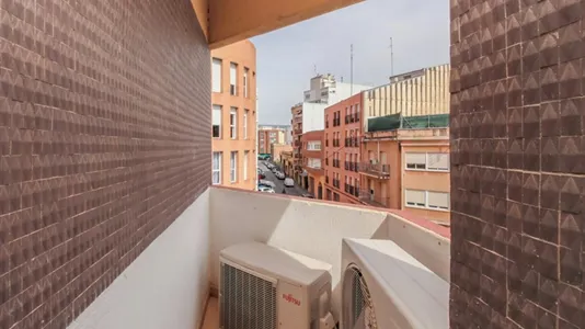 Rooms in Reus - photo 4