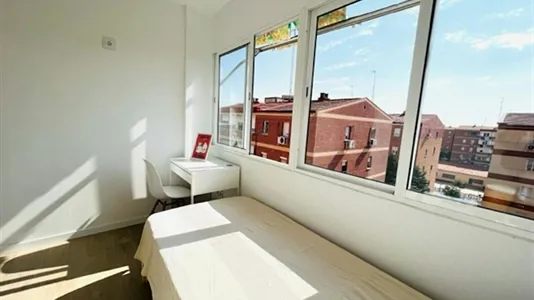 Rooms in Getafe - photo 2