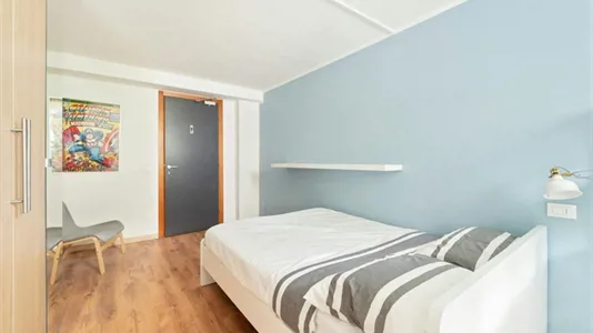 Rooms in Milano Zona 2 - Stazione Centrale, Gorla, Turro, Greco, Crescenzago - photo 1