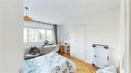 Rooms in Saint-Julien-en-Genevois - photo 3