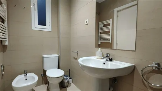Rooms in Madrid Centro - photo 8