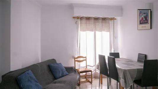 Rooms in el Camí de Vera - photo 3