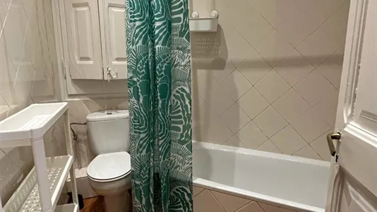 Rooms in Barcelona Eixample - photo 8