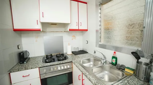 Rooms in L'Hospitalet de Llobregat - photo 8