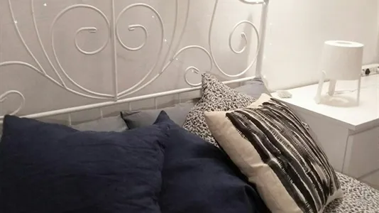 Rooms in Barcelona Eixample - photo 4