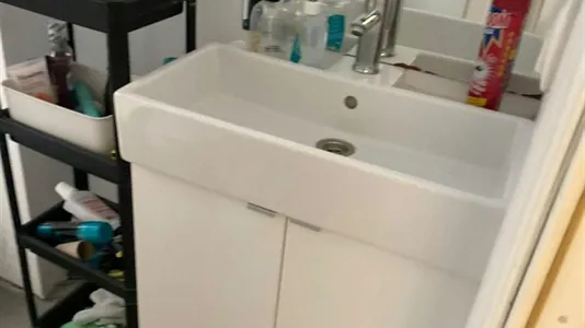 Rooms in Barcelona Sant Martí - photo 7