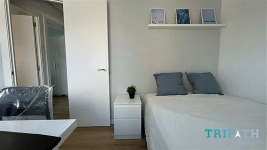 Rooms in Madrid Ciudad Lineal - photo 4