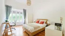 Room for rent, Lisbon (region), &lt;span class=&quot;blurred street&quot; onclick=&quot;ProcessAdRequest(7744223)&quot;&gt;&lt;span class=&quot;hint&quot;&gt;See streetname&lt;/span&gt;[xxxxxxxxxxxxx]&lt;/span&gt;