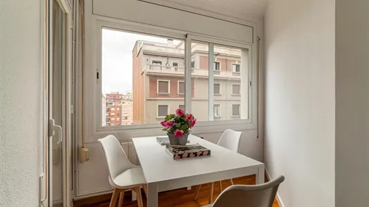 Rooms in Barcelona Eixample - photo 9