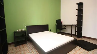 Room for rent in Milano Zona 7 - Baggio, De Angeli, San Siro, Milan