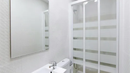 Rooms in Madrid Chamberí - photo 9