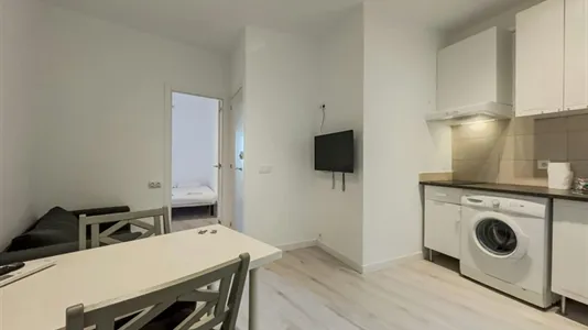 Apartments in Barcelona Eixample - photo 3