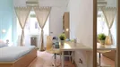Room for rent, Roma Municipio II – Parioli/Nomentano, Rome, &lt;span class=&quot;blurred street&quot; onclick=&quot;ProcessAdRequest(10155597)&quot;&gt;&lt;span class=&quot;hint&quot;&gt;See streetname&lt;/span&gt;[xxxxxxxxxxxxx]&lt;/span&gt;