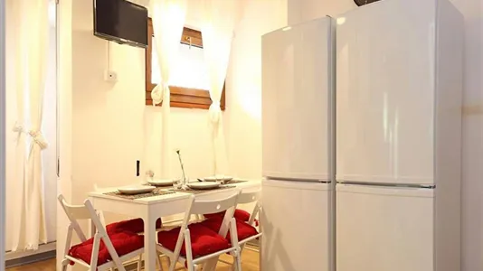 Rooms in Roma Municipio XIV – Monte Mario - photo 10